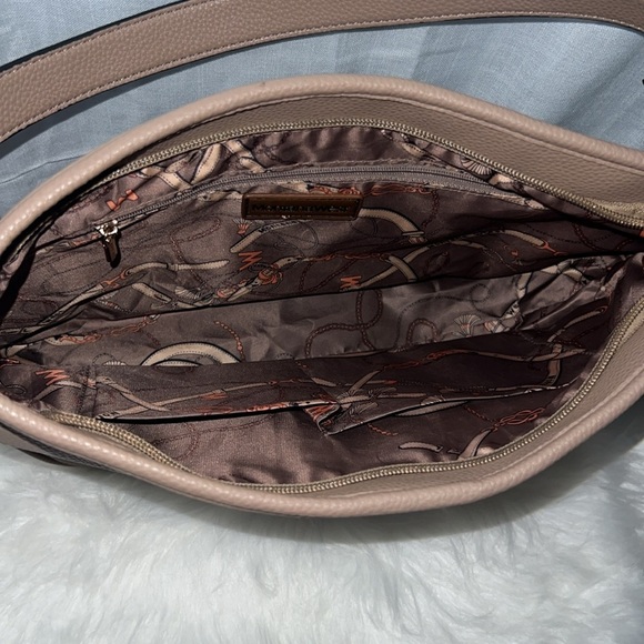 Montana West Pebbled Leather - Picture 7 of 7